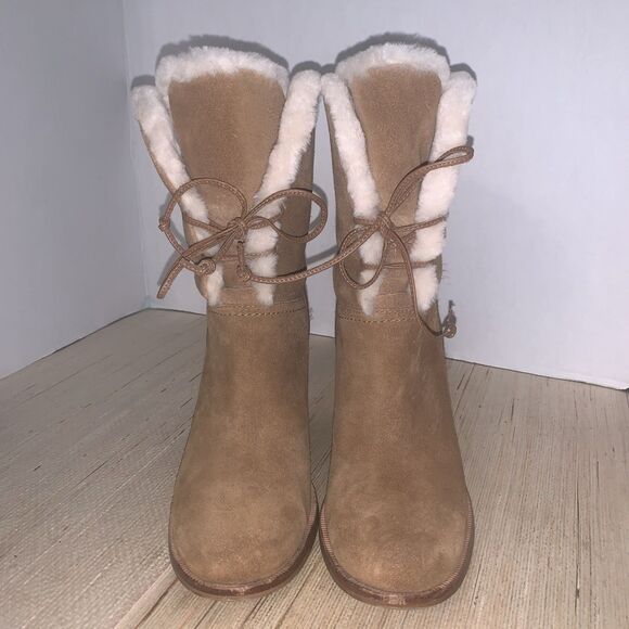 UGG Jerene Bootie Brown Suede Lace Up Block Heel Sheepskin Shearling Lined 8.5 - Picture 1 of 15